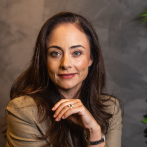 Fabiana-Bertotti-Palestrante-DMT-Palestras